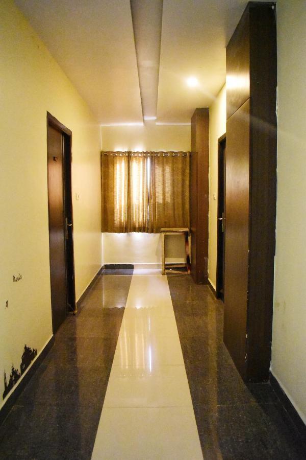 Skyotel Hotels & Banquets Vijayawada Luaran gambar
